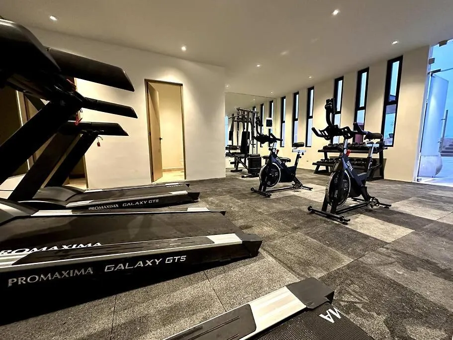 Ocean View Luxury Loft With Rooftop Pool & Sky Bar بلايا ديل كارمن 0*,  المكسيك